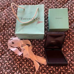 Tiffany & Co. gift box set